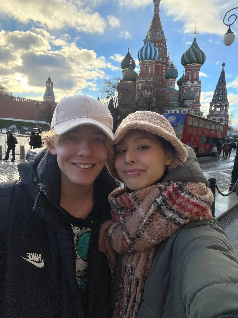Гриша и Влада на Красной площади в Москве